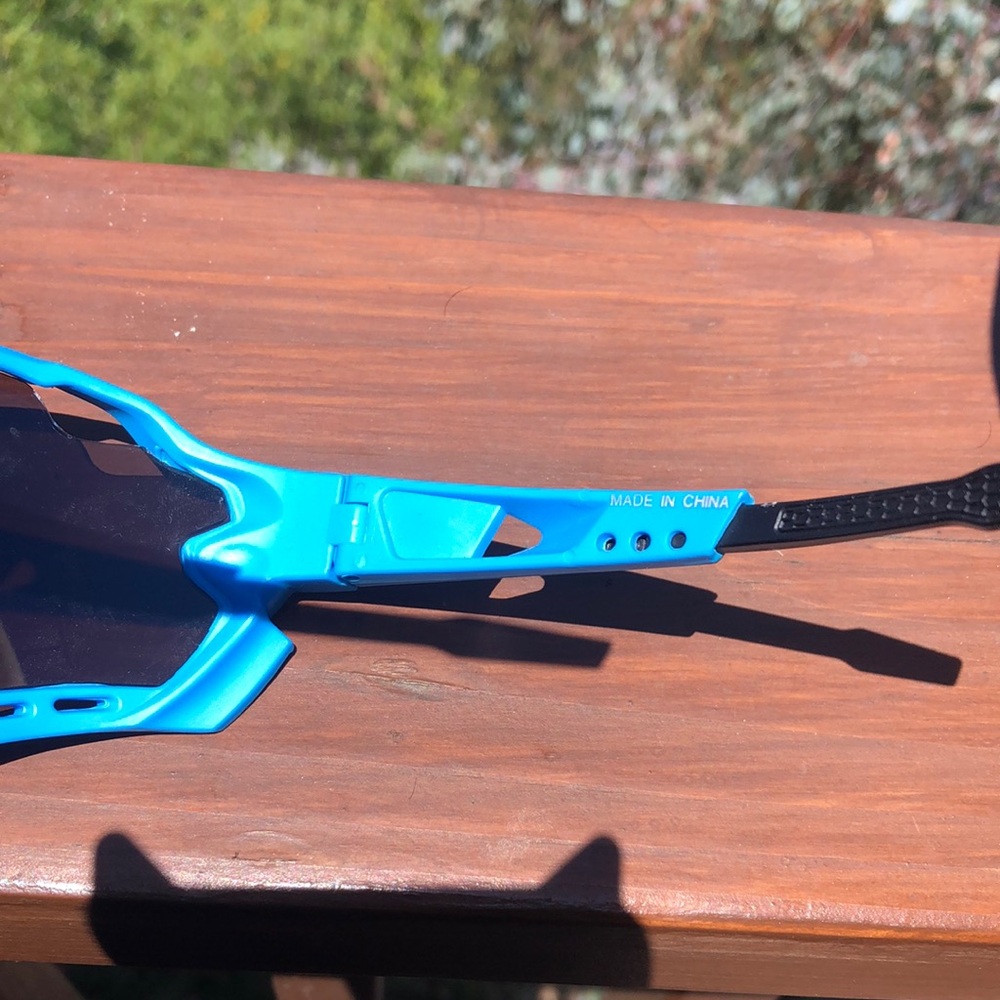 Blue Sports Sunglasses - Picture 5 of 8